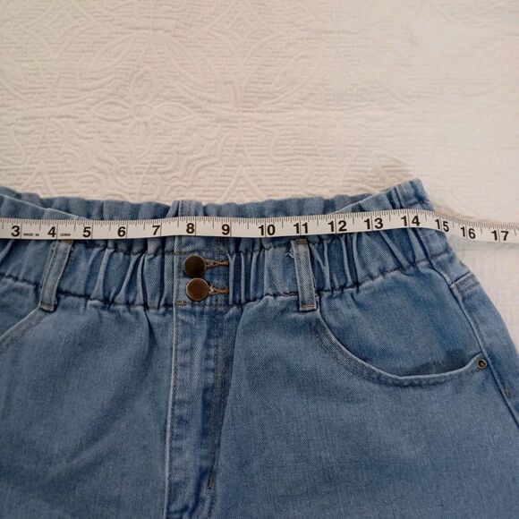 Hayden Los Angeles Women's Denim Shorts, Size L, High Waist, Light Blue. - Picture 7 of 9
